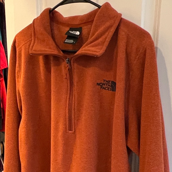 The North Face Rust Fleece Jacket - Picture 8 of 9